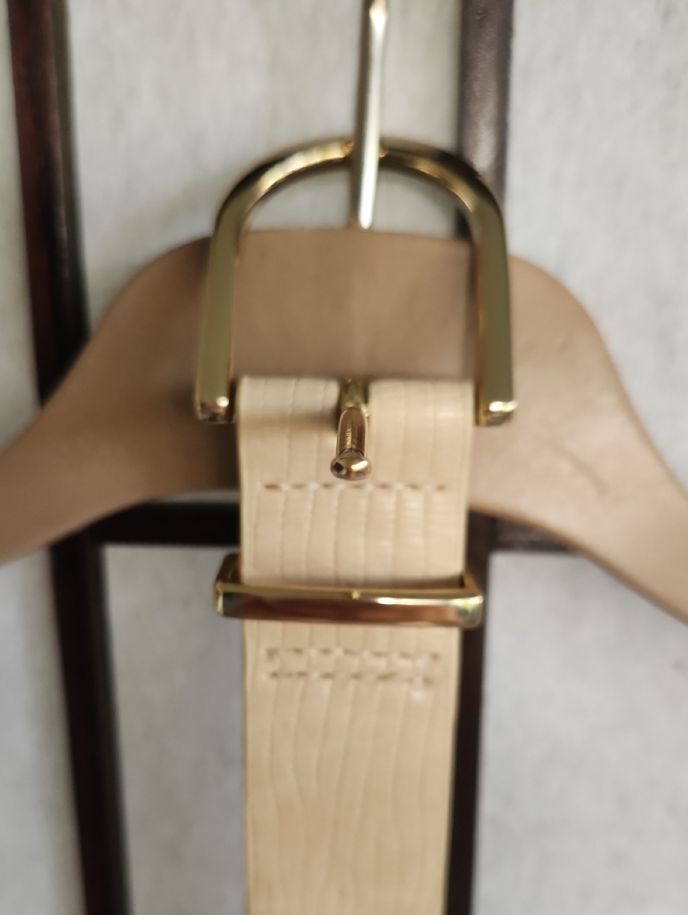 Calvin Klein Light Tan Leather Belt with Embossed Logo Brand New